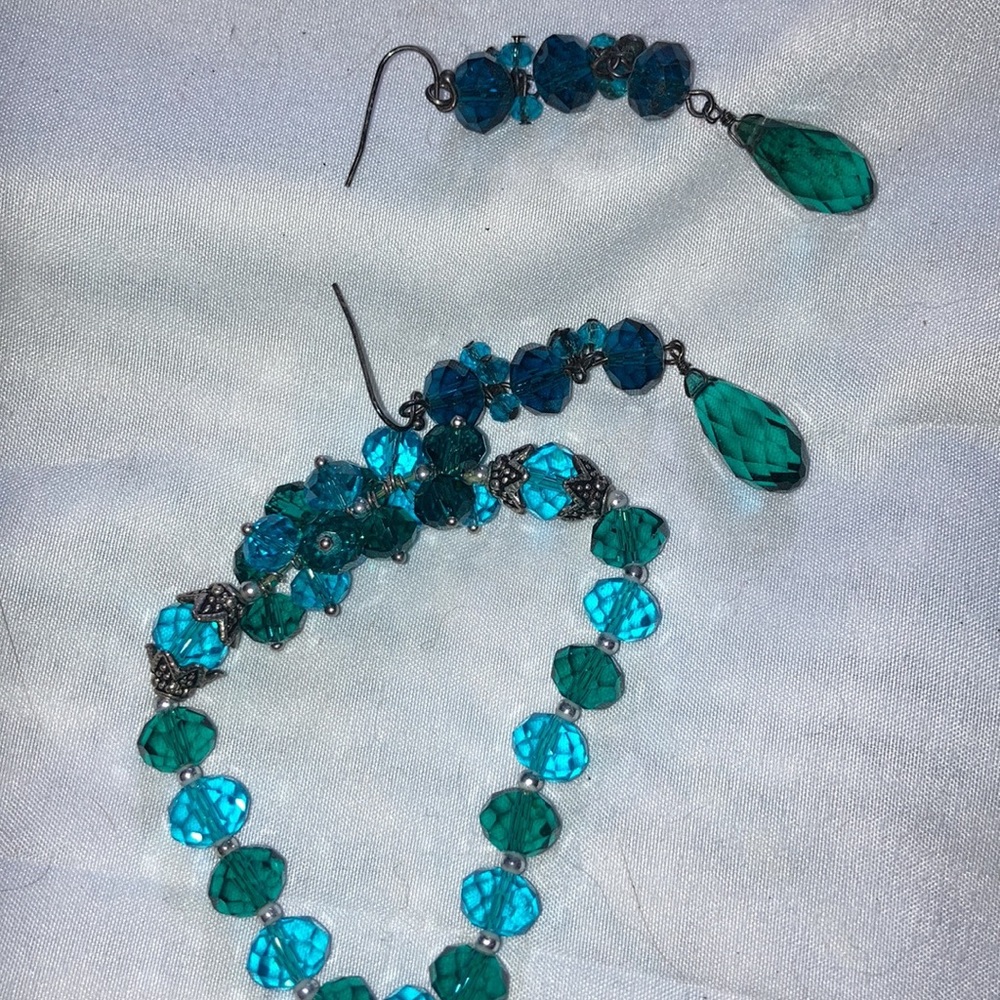 Combo beaded bracelet and earrings blue green aqua color.
